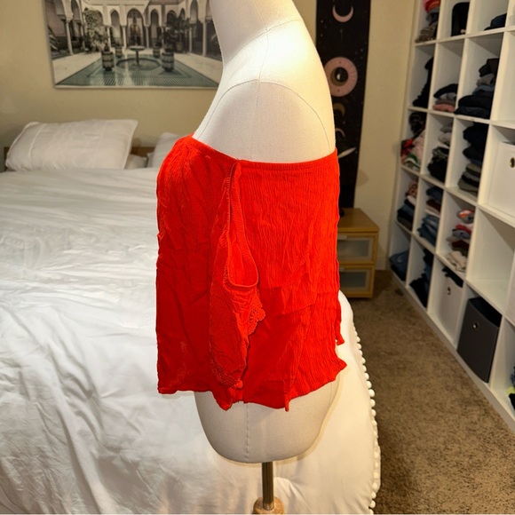 LUQ | Off The Shoudler Lace Trim Open Back Bralette Lined Blouse - Picture 2 of 12